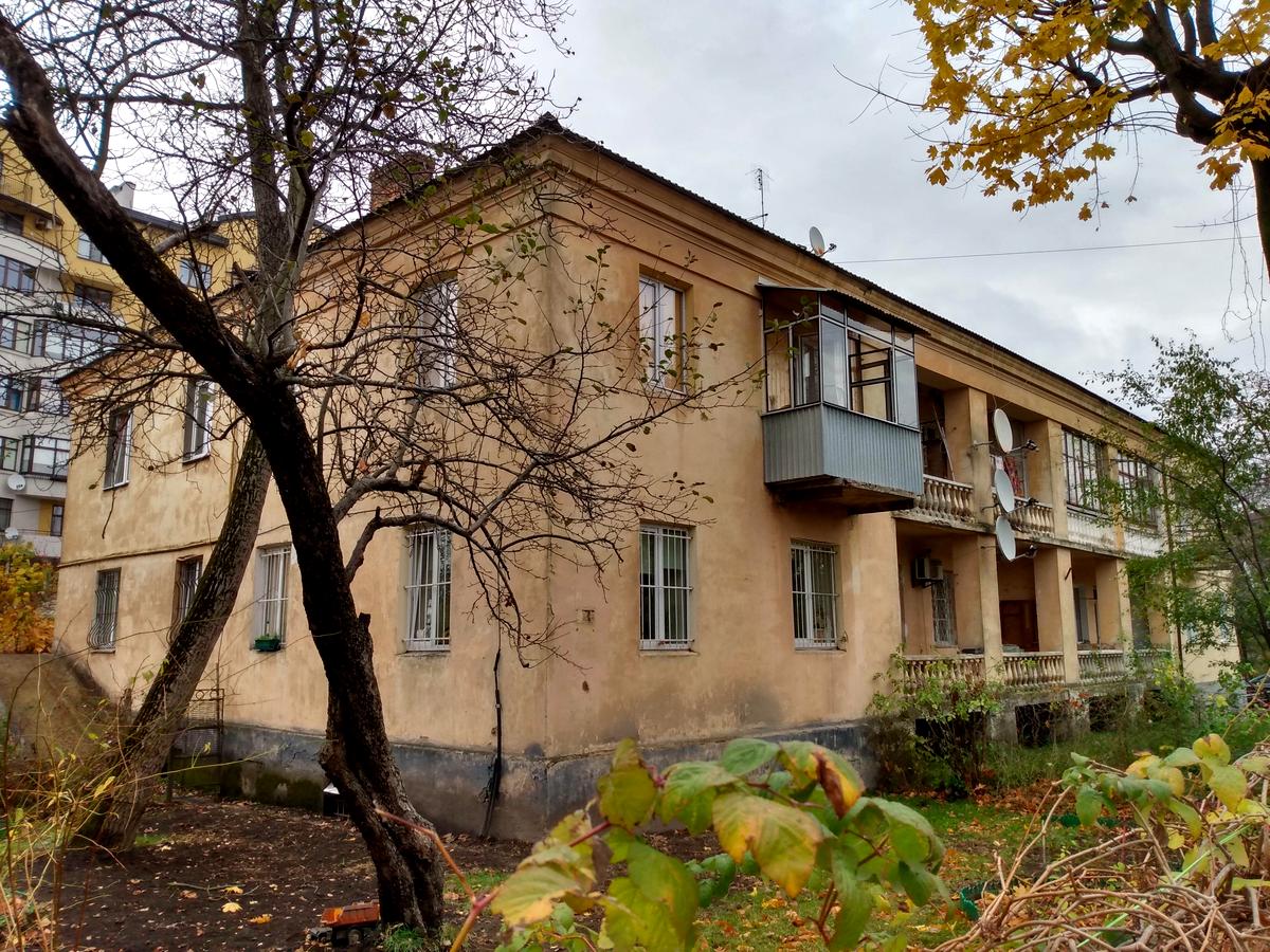 Квартира на Героїв Крут вул., 11 - зображення 1