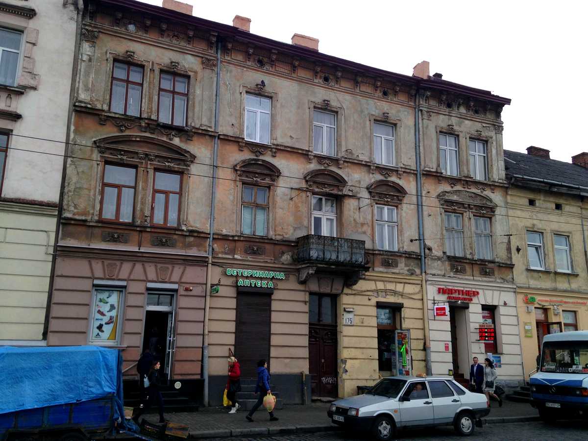 Продаж 1-кімнатної квартири з авторським ремонтом - зображення 2
