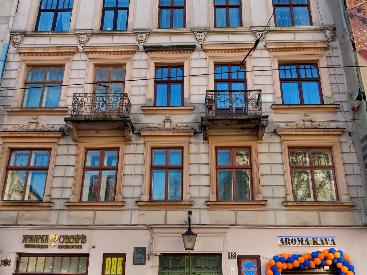 Продаж 3-кімнатної квартири в центрі Львова - зображення 2