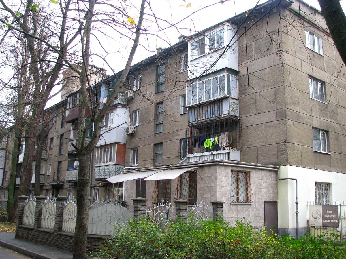 3-комнатная квартира по адресу ул. Комарова (площадь 70 м²) - imageAlt 8 3-комнатная квартира по адресу ул. Комарова (площадь 70 м²) - Atlanta.ua - imageAlt 8