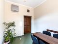 комерційна за адресою Леся Курбаса вул., 9