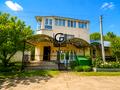 будинок за адресою будівельників, 5