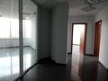 комерційна за адресою Королеви Єлизавети ІІ, 7