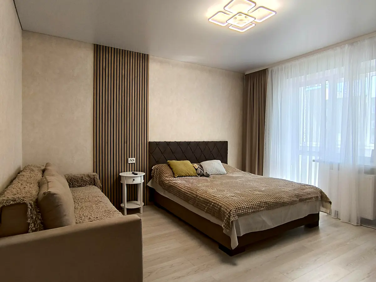 Рівненська вул., 113