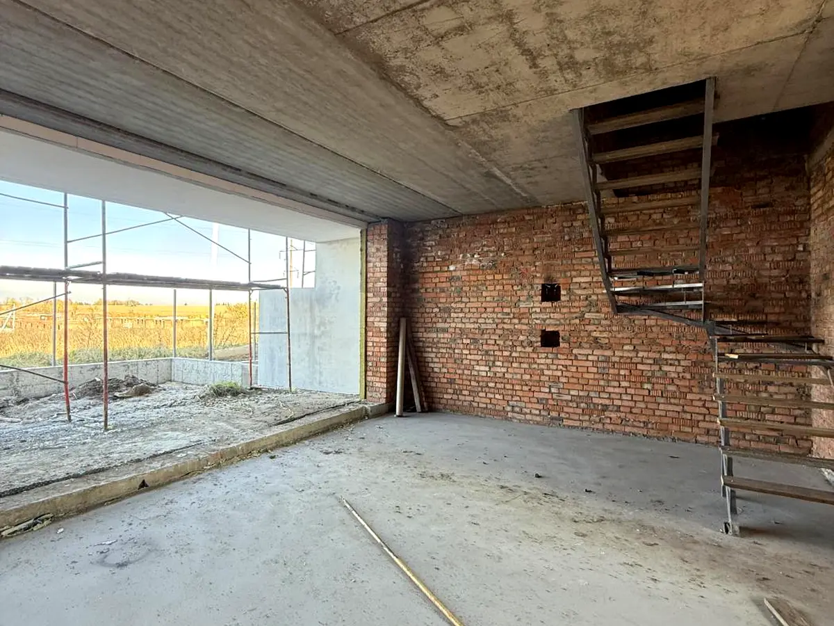 Степана Бандери вул., 82/2