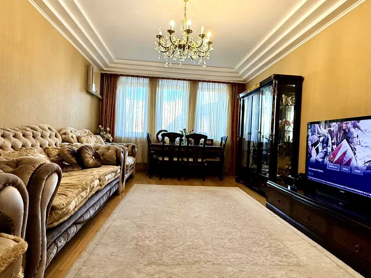 Голосіївська вул., 13