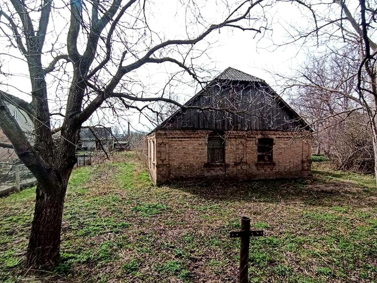 Будинок, 33сотих землі, потребує кап. ремонту