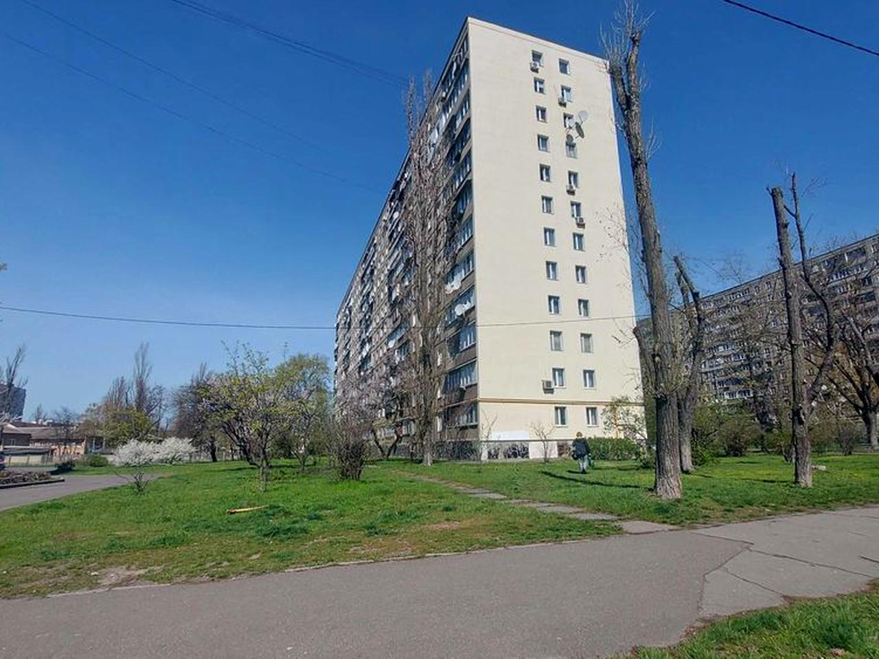 Продажа 3-х кім квартири вул. Кіото, 5.