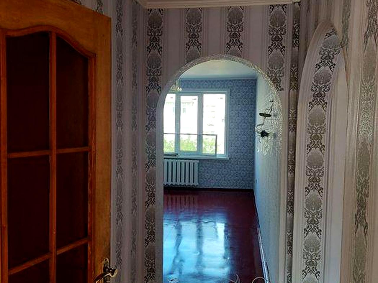 Продам 2-комнатную кв-ру середина дома