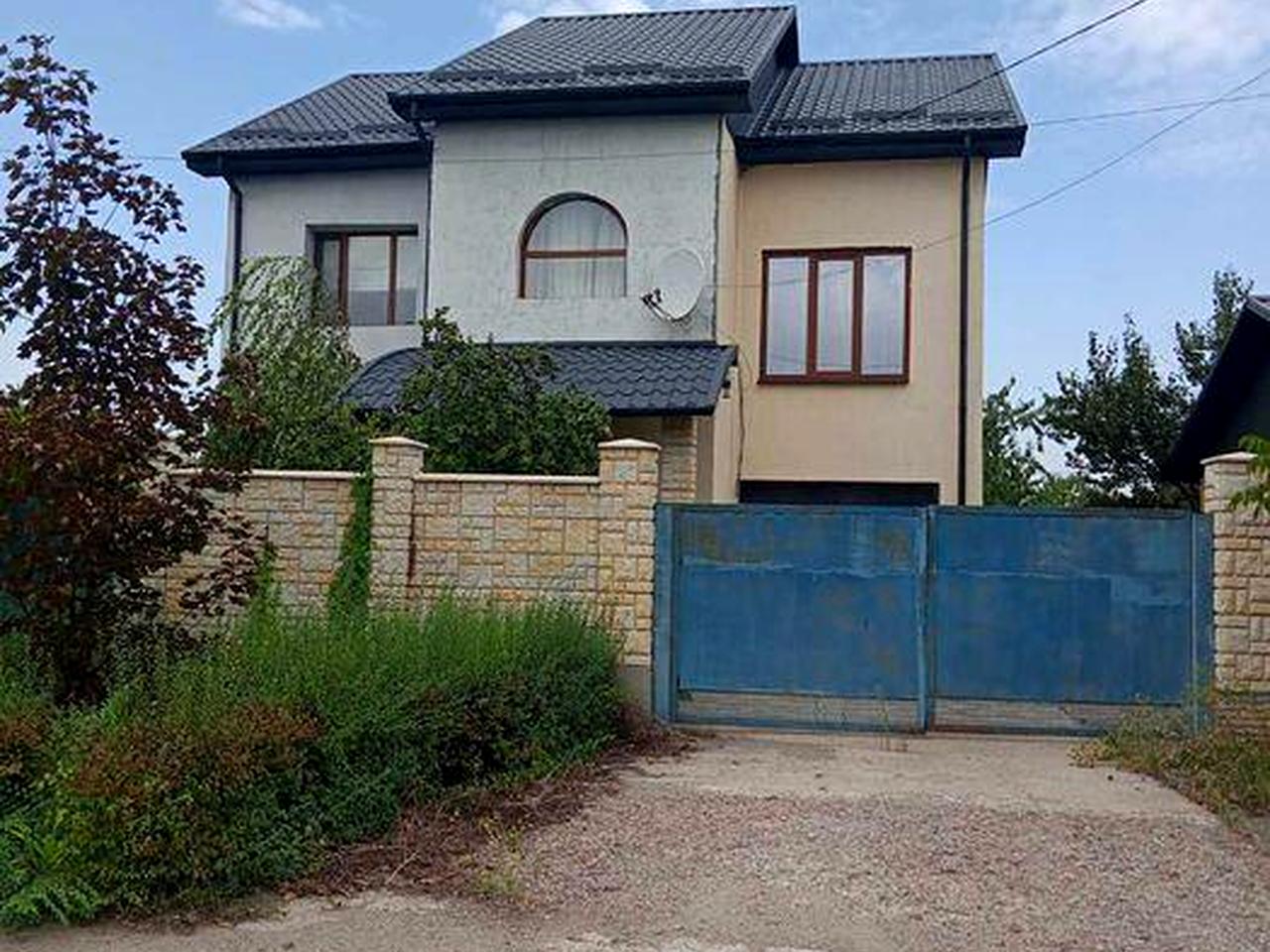 Продається сучасний житловий будинок