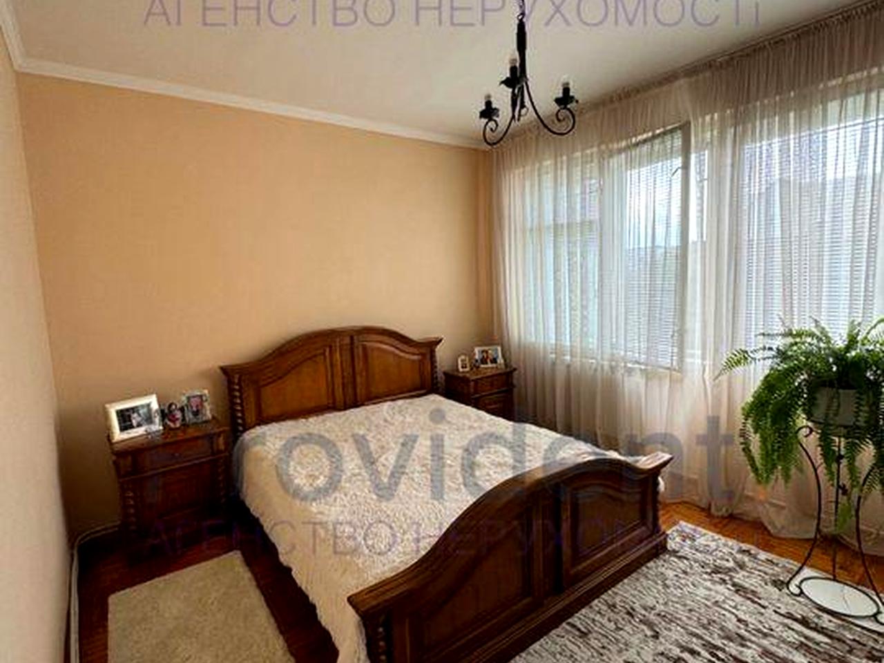 Продаж будинку поруч з центром|270м2
