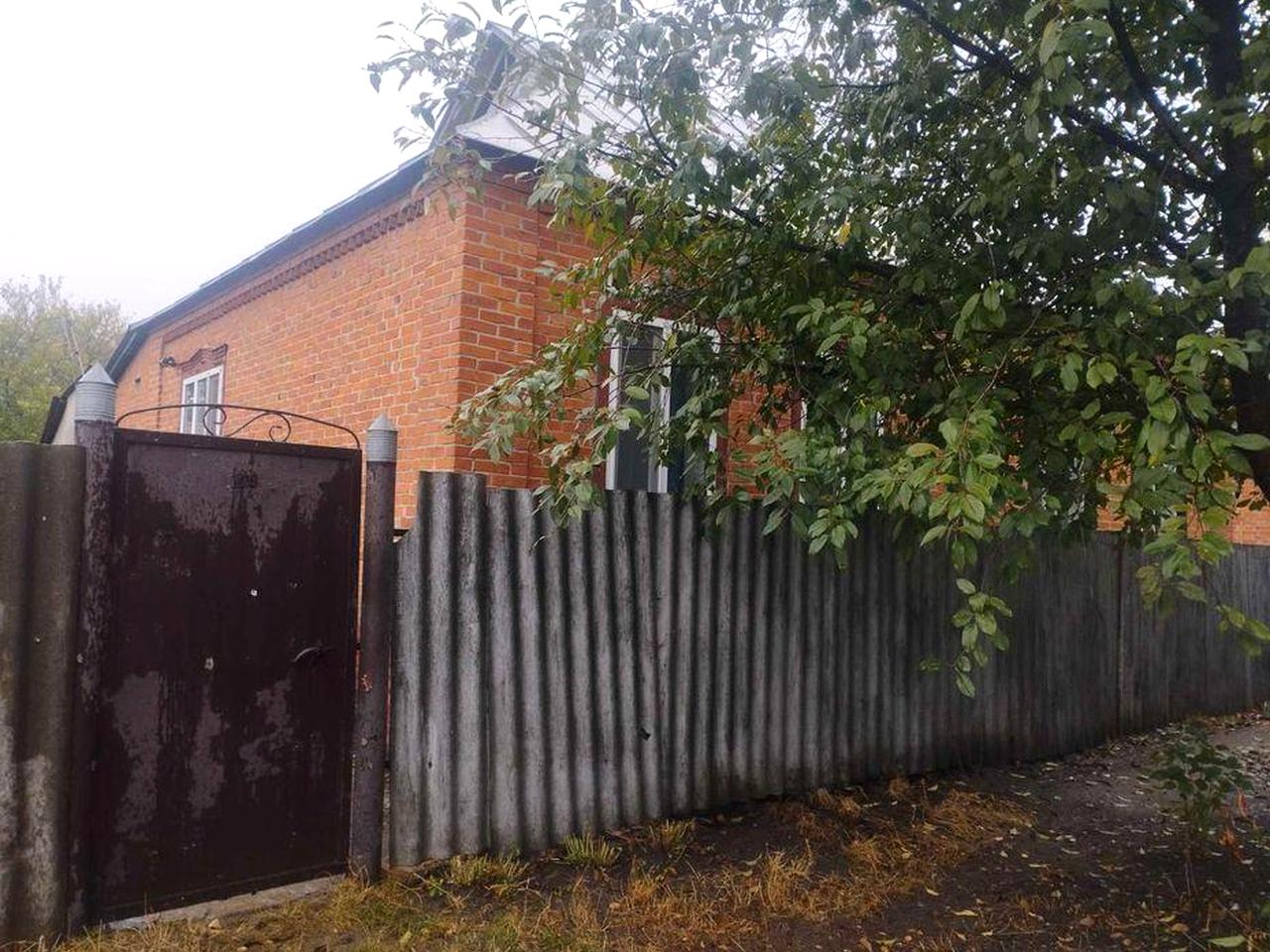 Продам половину будинку в місті Охтирка