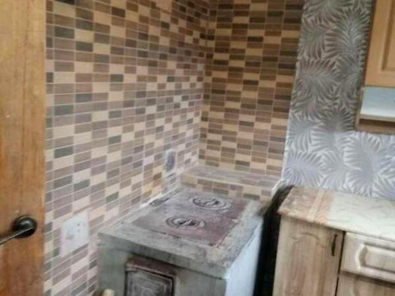 Продаж 2к Дім