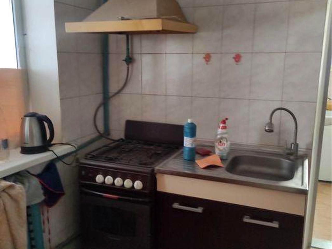 Продається частина будинку в районі військомату!