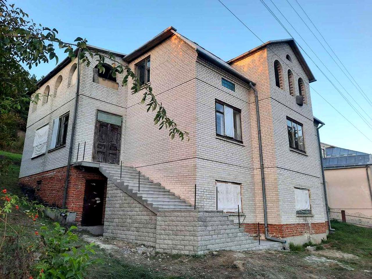 Продається будинок м.Бережани