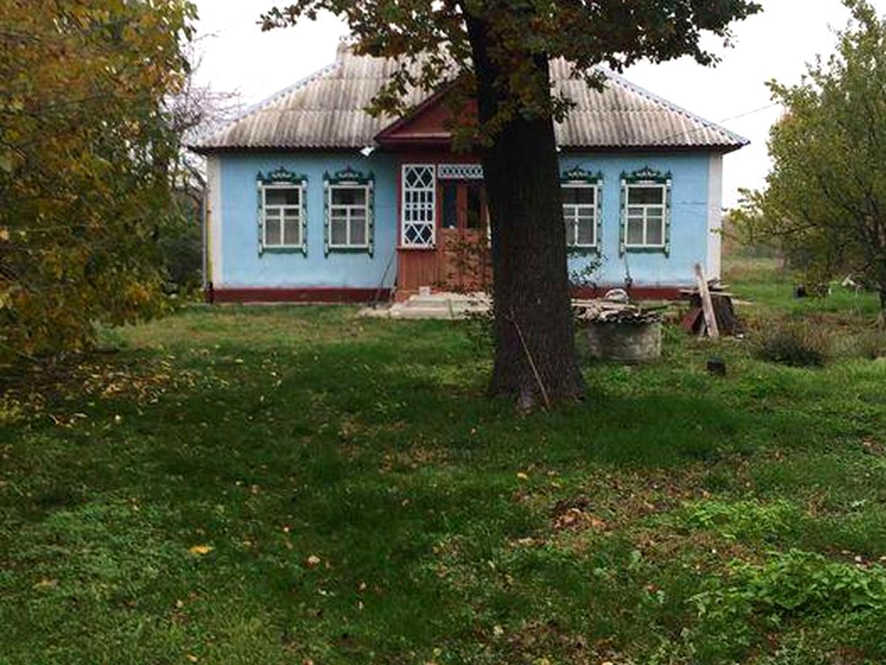 Продам дом в городе Березань Киевской области с земельным участком