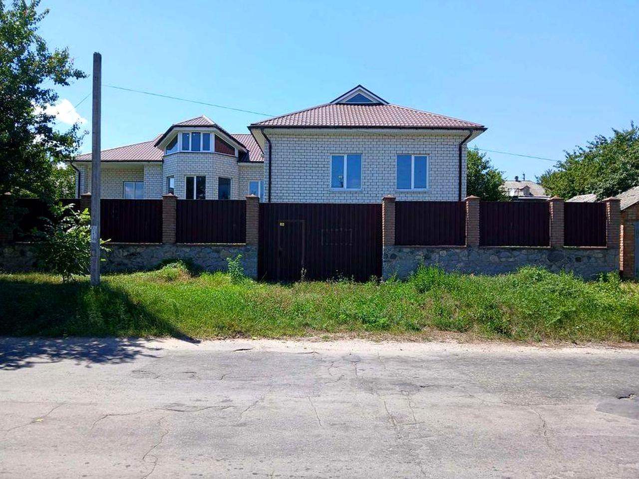 Дом-коттедж в г. Светловодск
