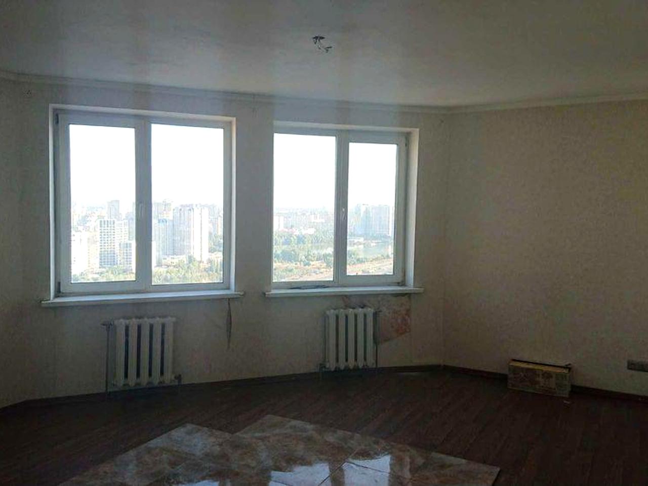 Продаж 3-к квартири 93,4 м2 м.Київ, вул.Гришка, 9   120000 $
