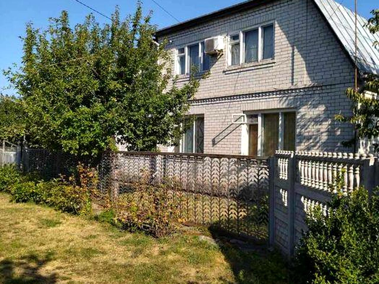 Продається двоповерховий будинок 195 кв.м