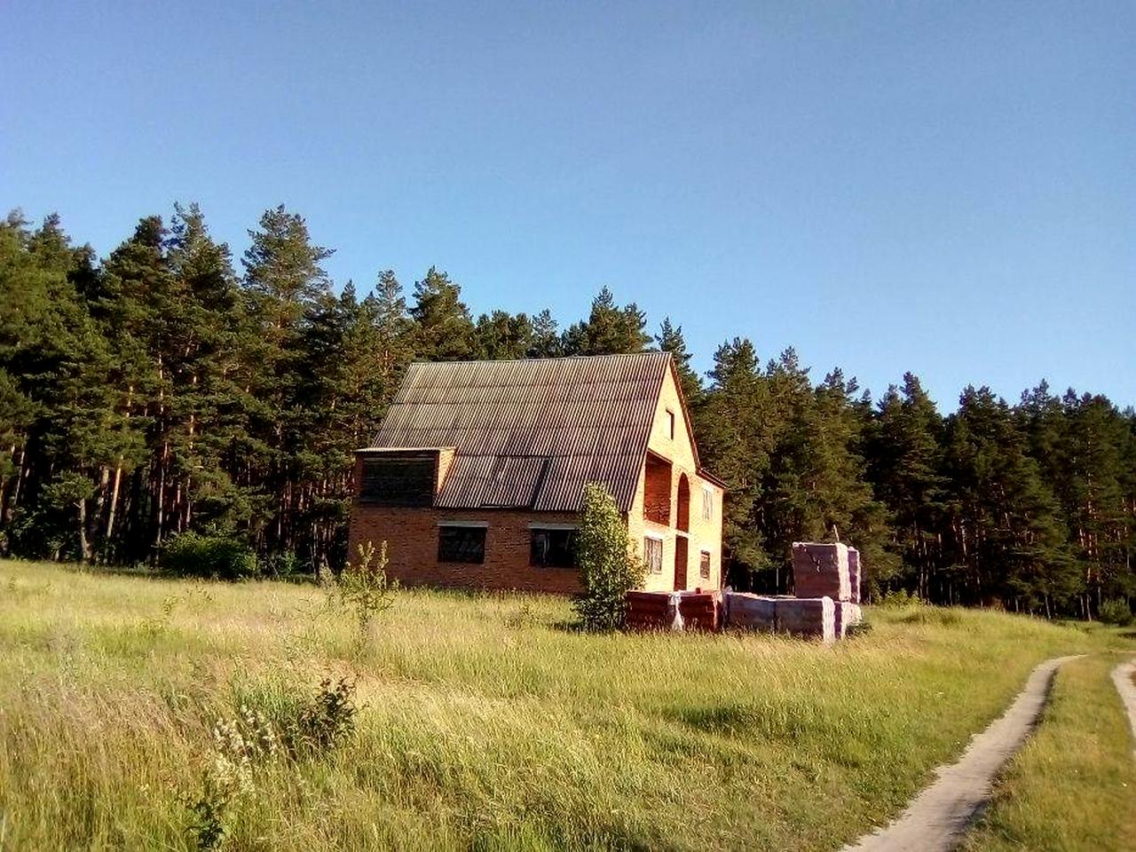 Продается недобудований будинок