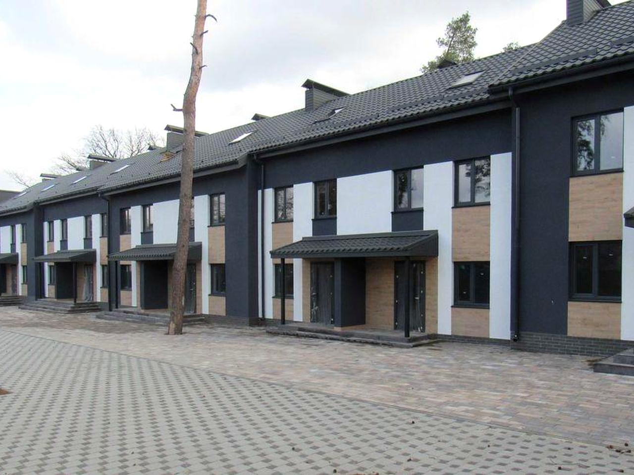 Продам таунхаус вул. Дахнівська р-н Соснівки ЖК "біля Соснового Бору"