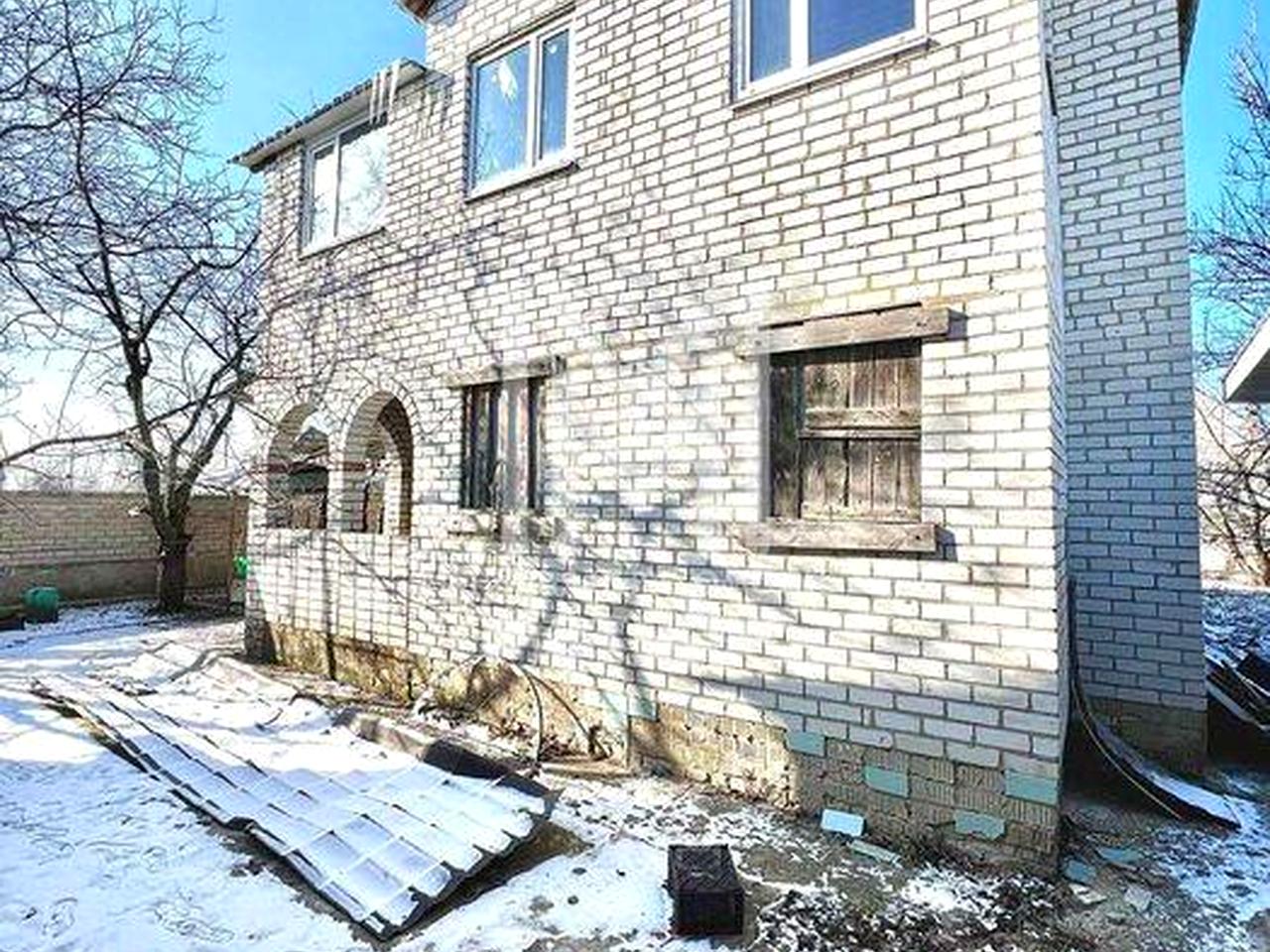 Продам будинок ,10км від Харкова ,180м2 ,20соток участок (код 5187)