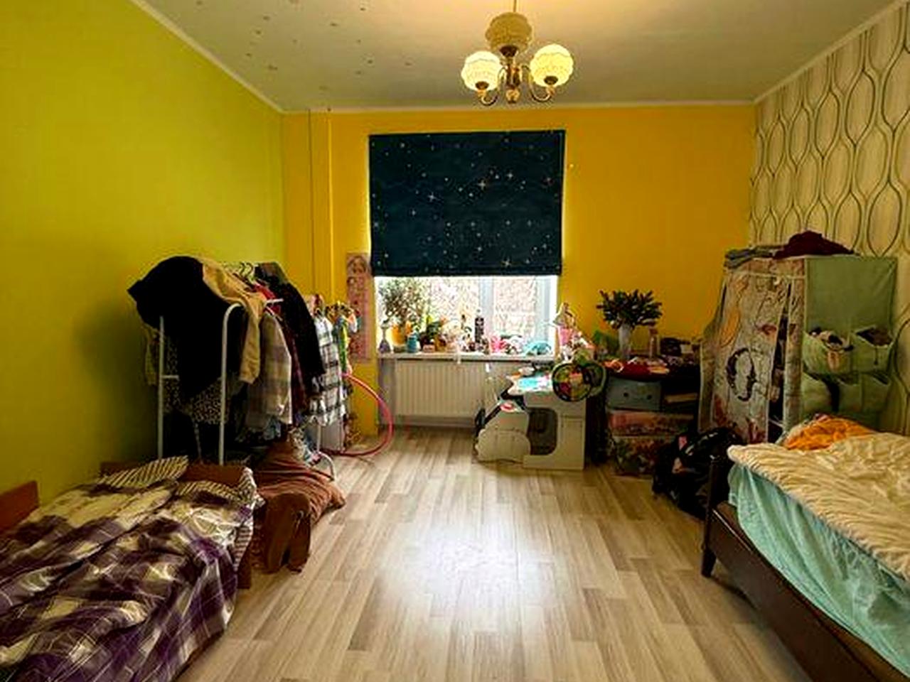 Квартира 3-кімнатна 77 м.кв. р-н Площа