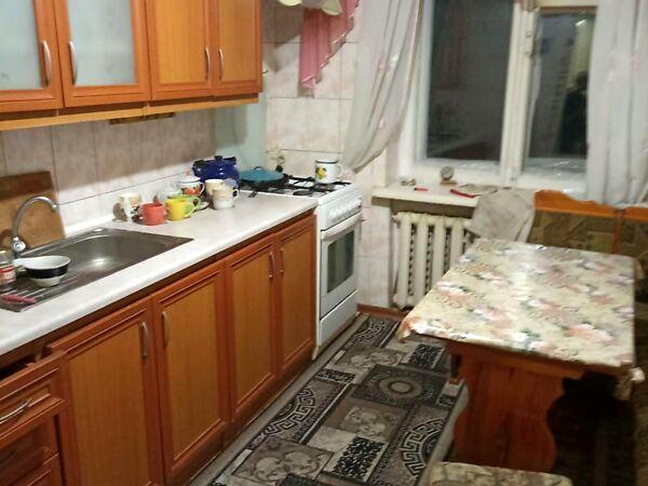 Продаж 3к Квартира Клубная вулиця