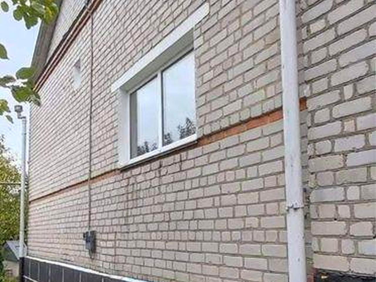 Продається двоповерховий будинок в м. Коростень