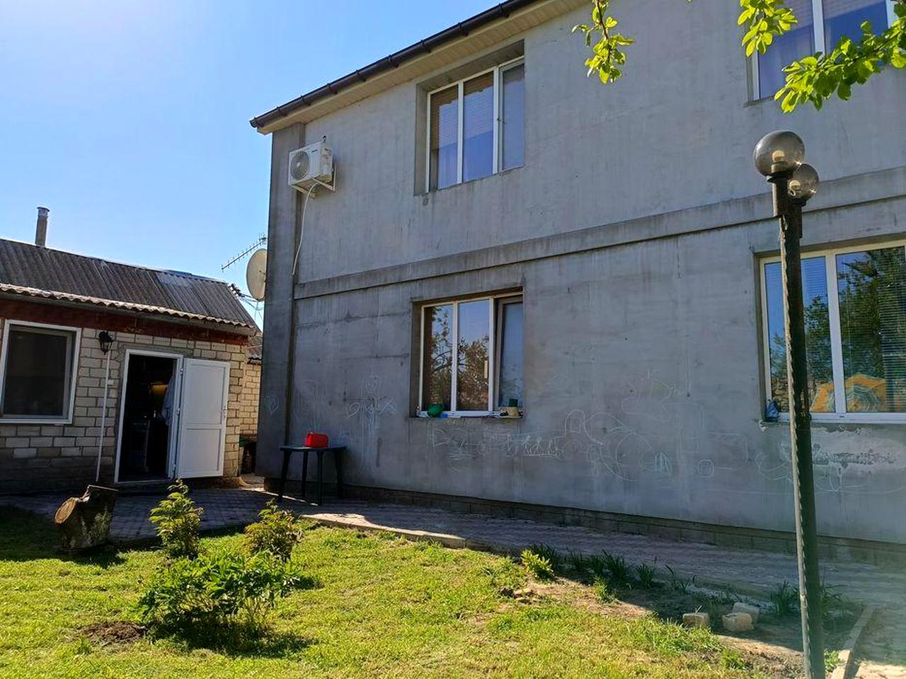 Продам добротний будинок (селище Західне)