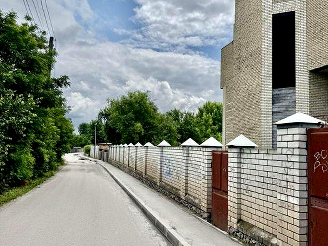 Продам  будинок в Мерефі