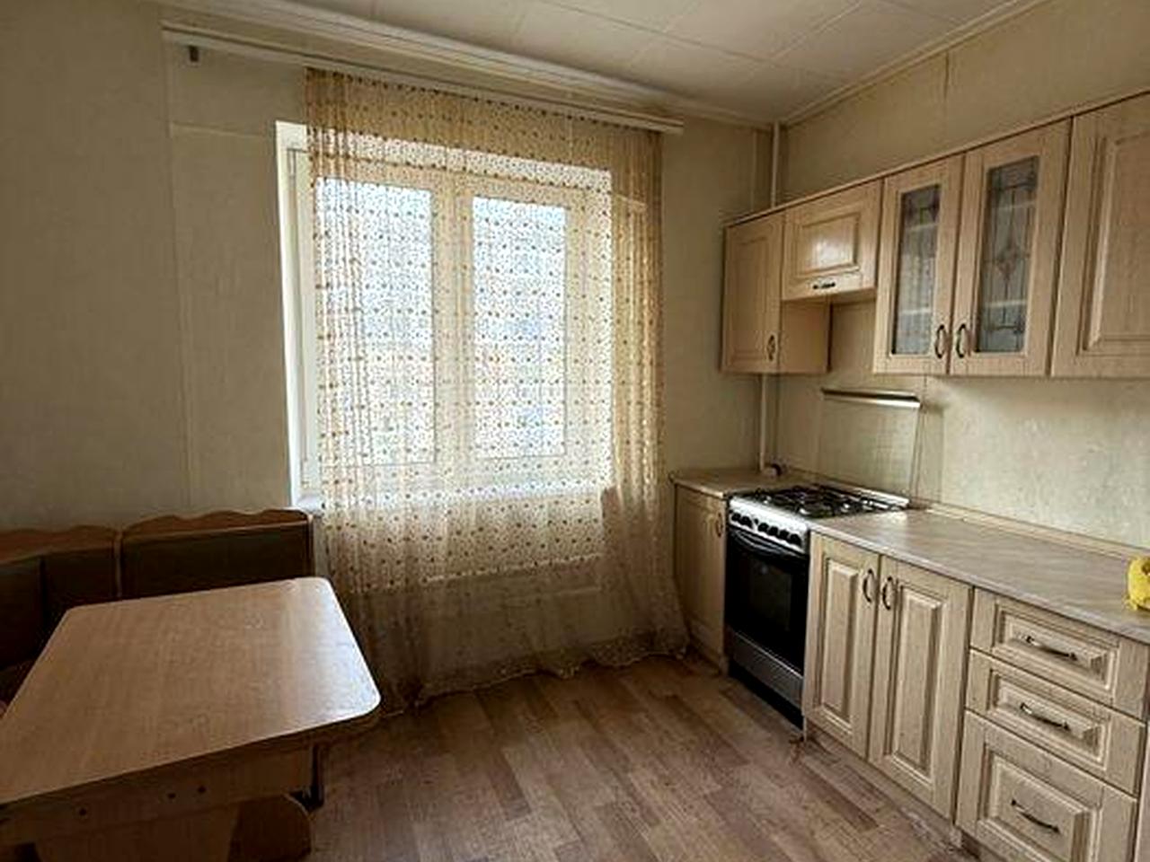 Продам квартиру Песочин