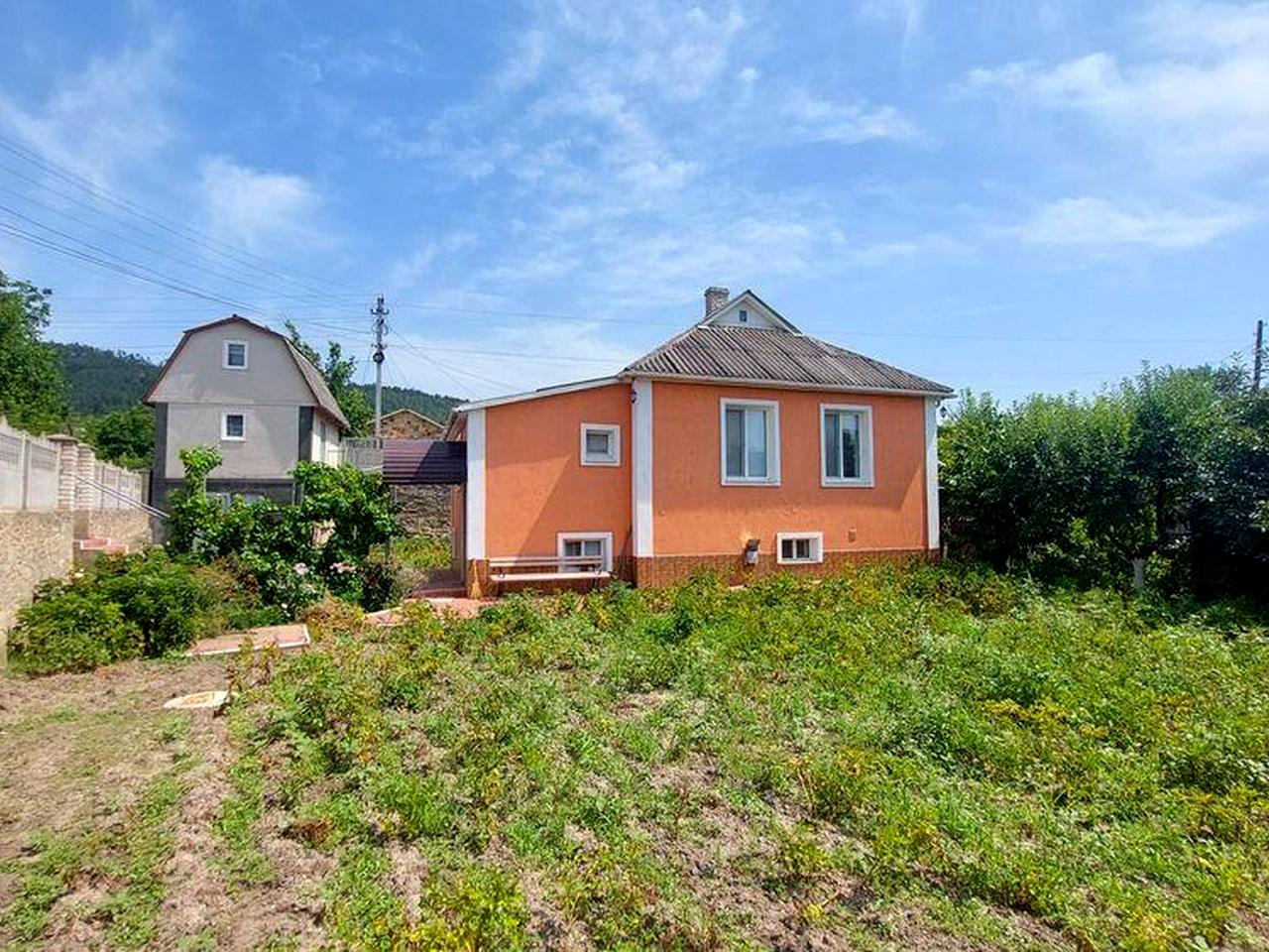 Продам будинок. Вул.Старицького,32.