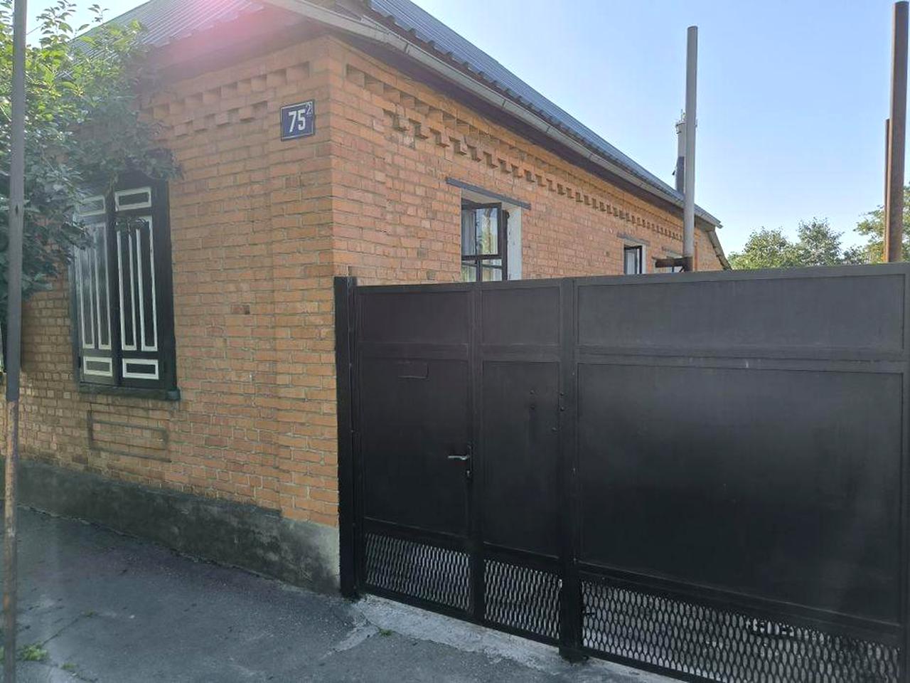 Продам половину житлового будинку,  м. Берестин, вул. Шиндлера, 75/2