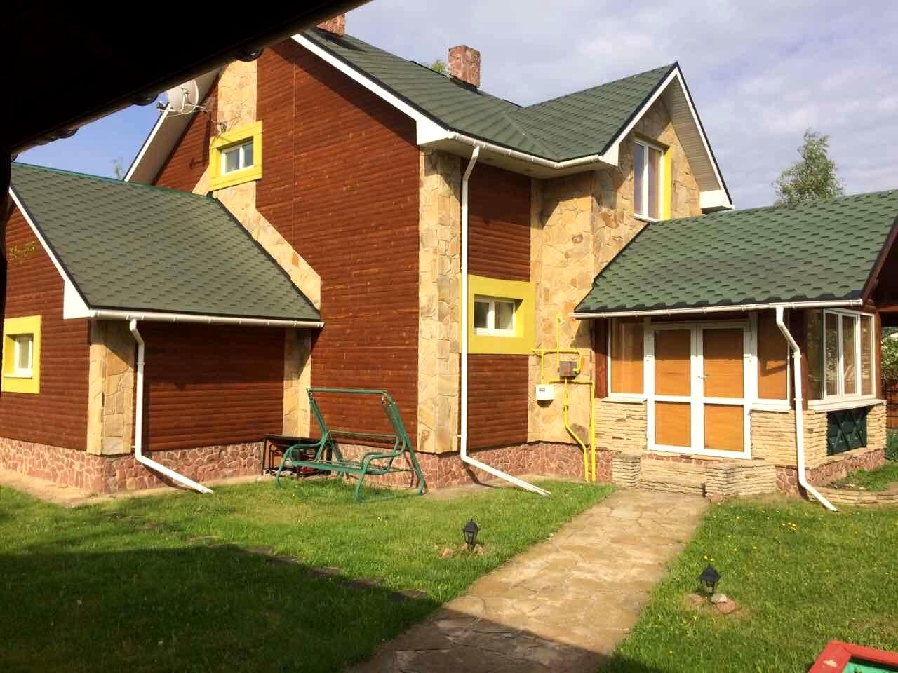 Лесі Українки вул., 35