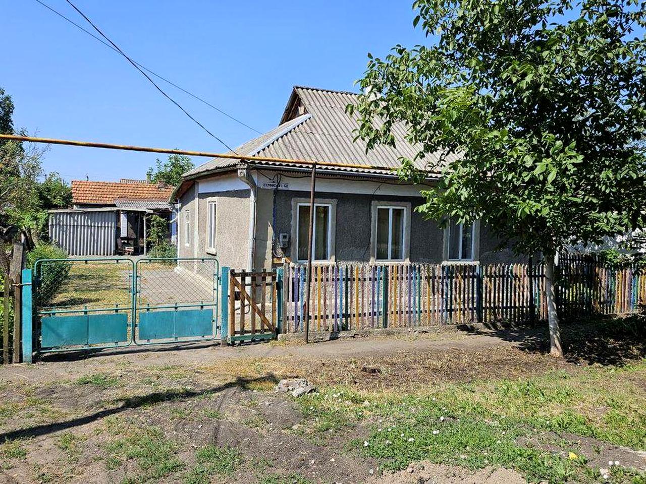 Продам дом в районе Комсомольской. 6 соток, 4 комнаты. общая площадь