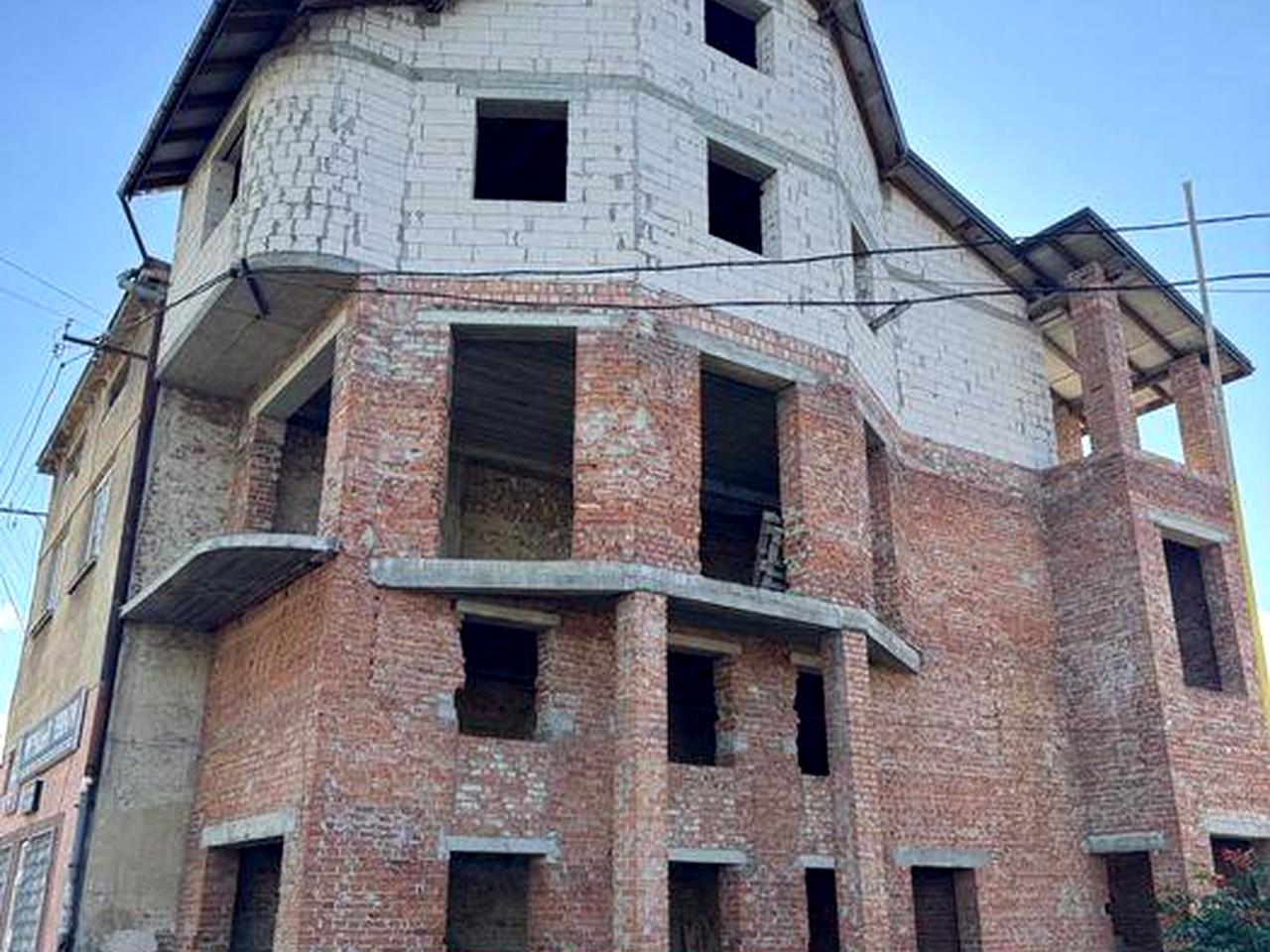 Продається нерухомість