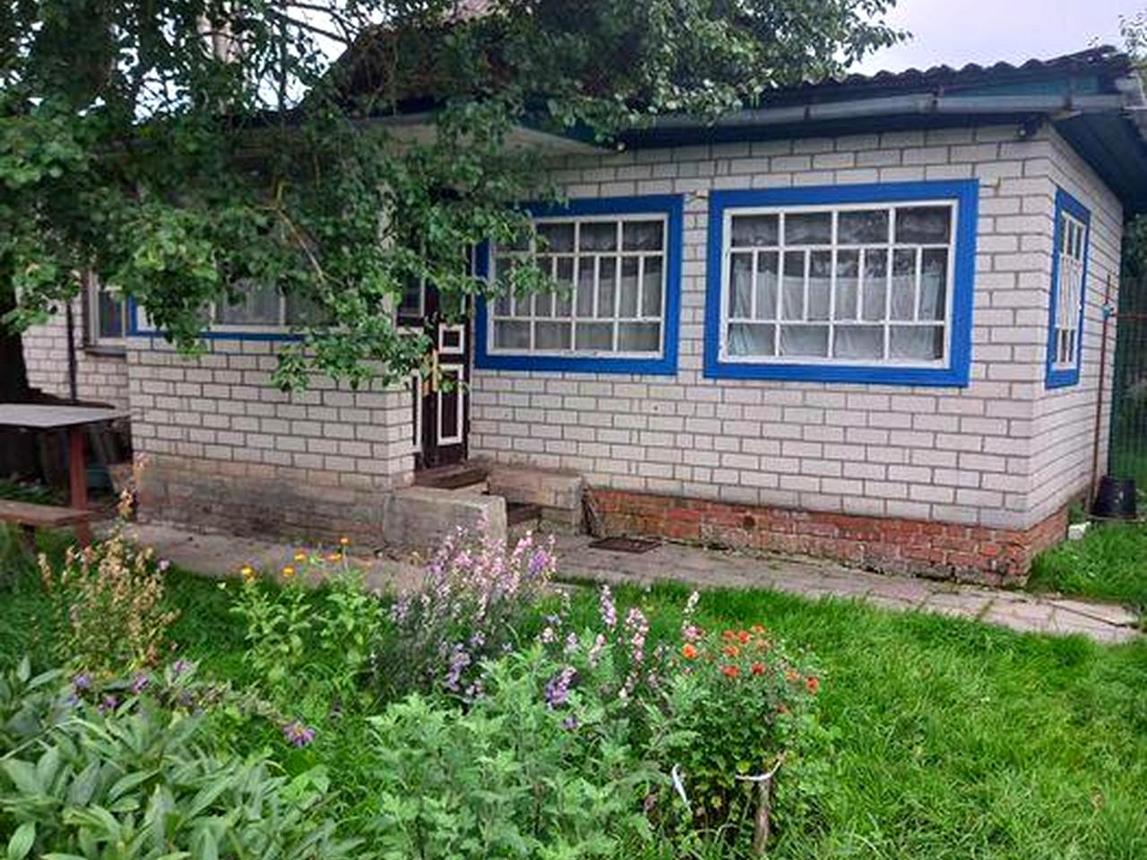 Продам будинок у м. Мена