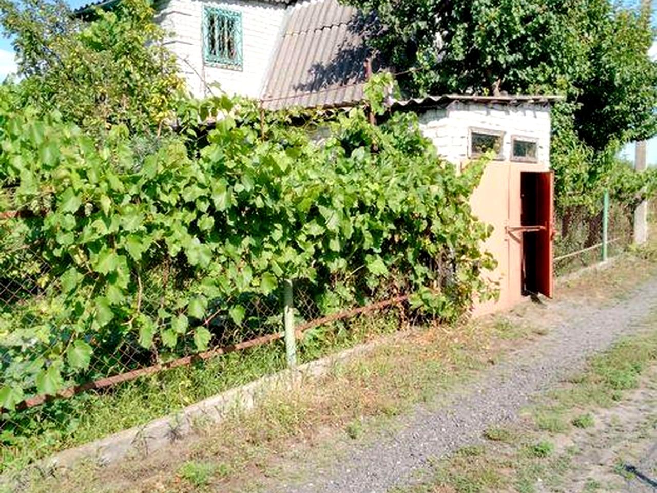 Продажа дачи ,сдачным участком 10соток