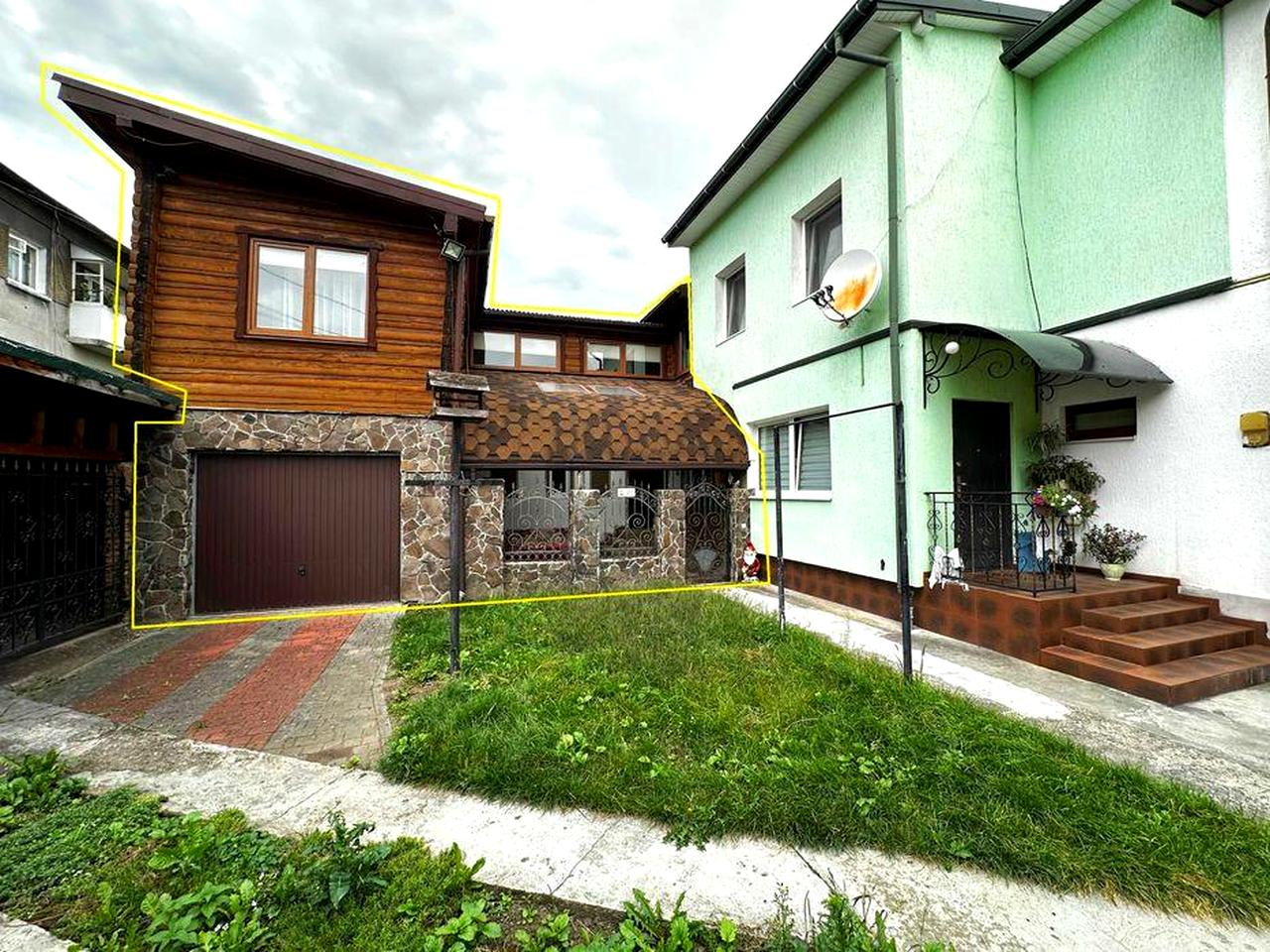 Продаж квартири особнякового типу з гаражем в центрі м.Стрий