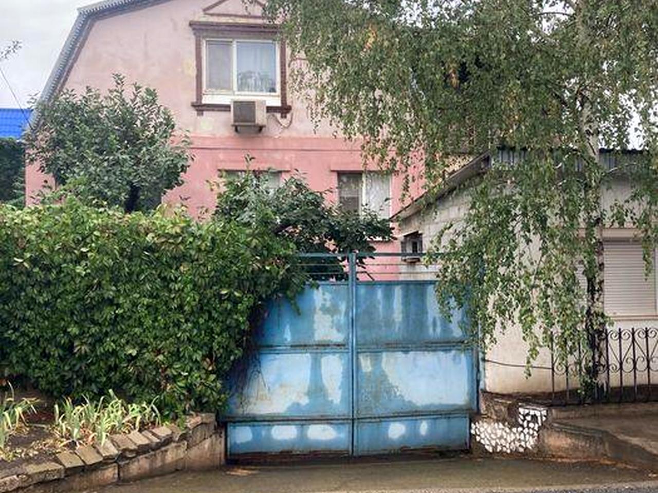 Продам свій будинок с магазином ( карнаватка) ц міский район