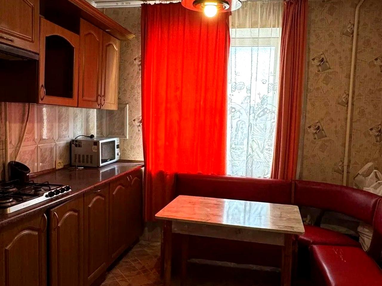 Дзержинського, 6