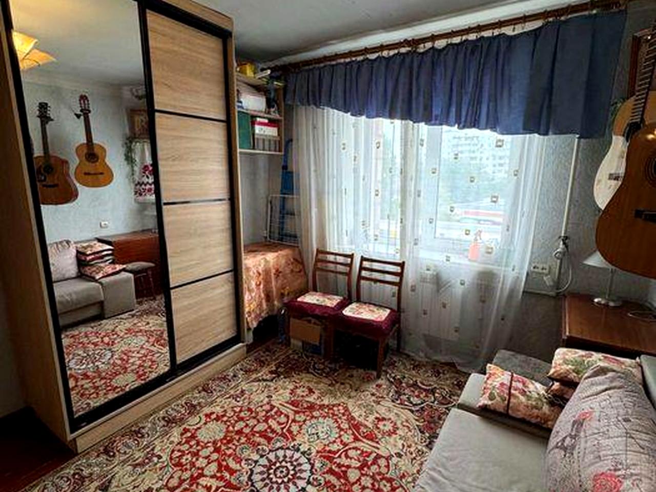 Продам 2- х квартиру  Залютино, ул. Золочевская