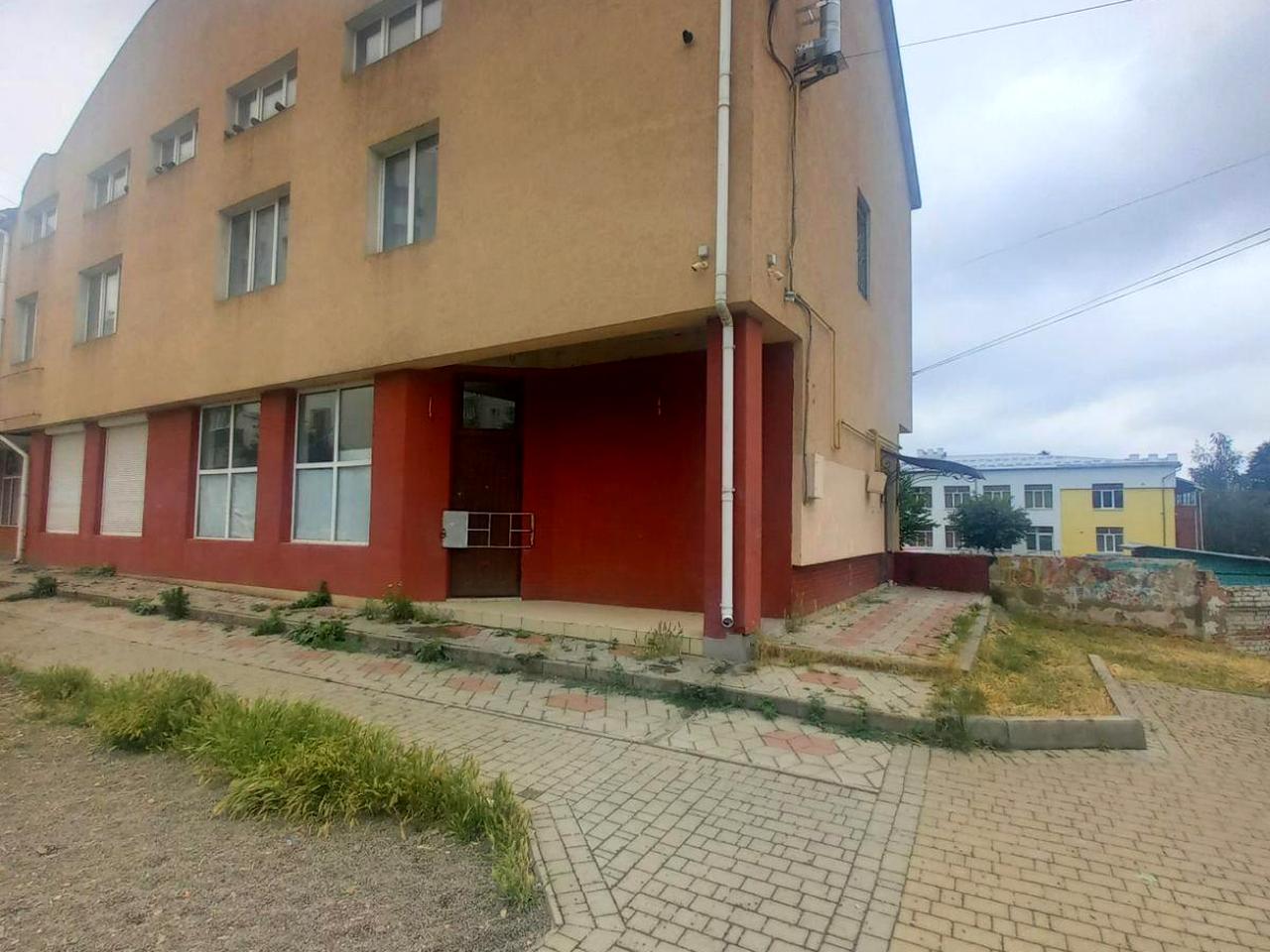 Бульвар Героїв Крут, 4ж