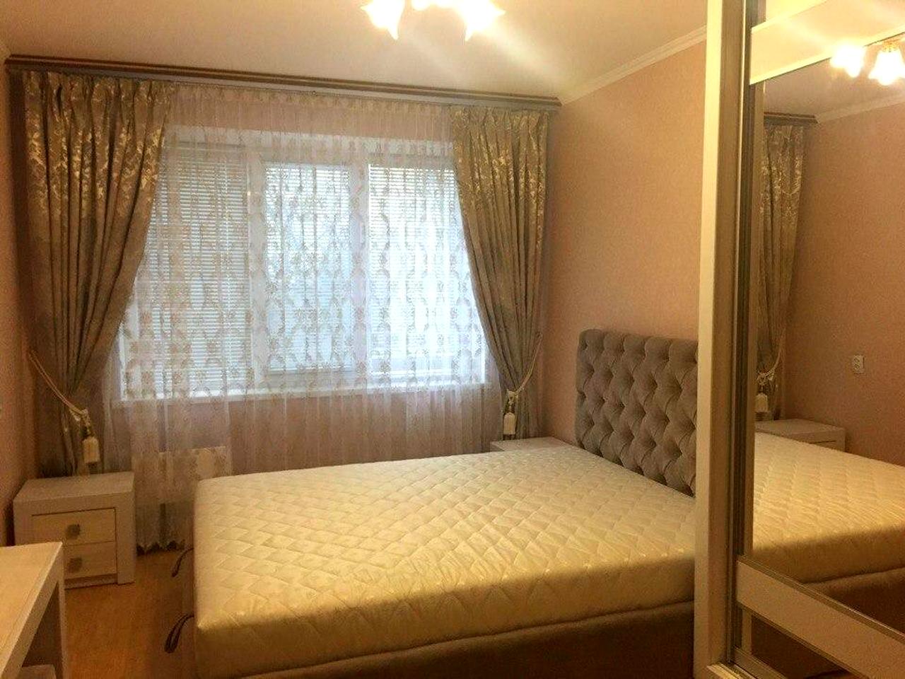 Каденюка вул. (Танкопія), 13/6