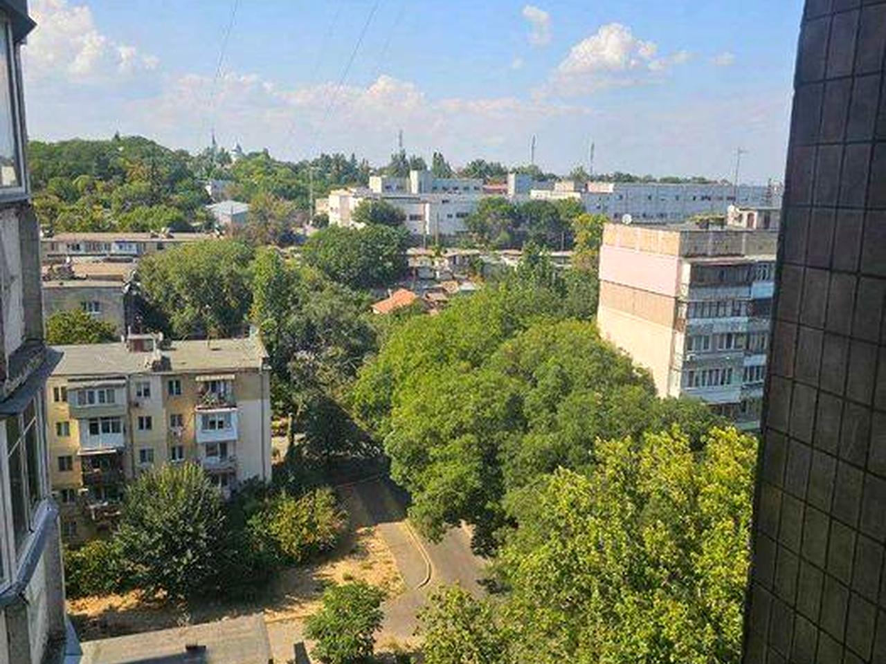 Трикімнатна сотова, Балківська/Суд, 13 поверх, 76м