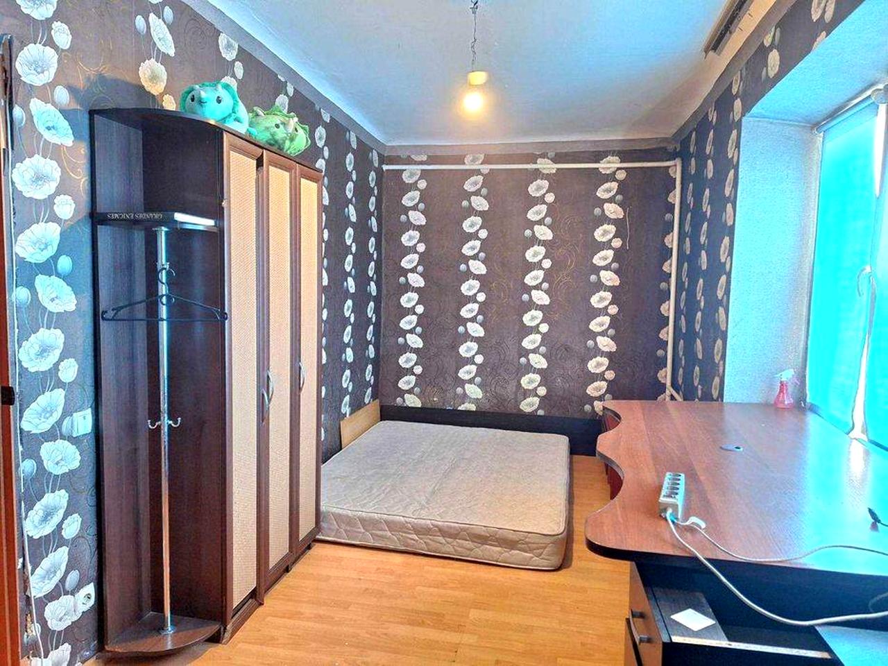 Продам 2К кв, вул. Меблева, Академмістечко 10 хвилин. Торг!