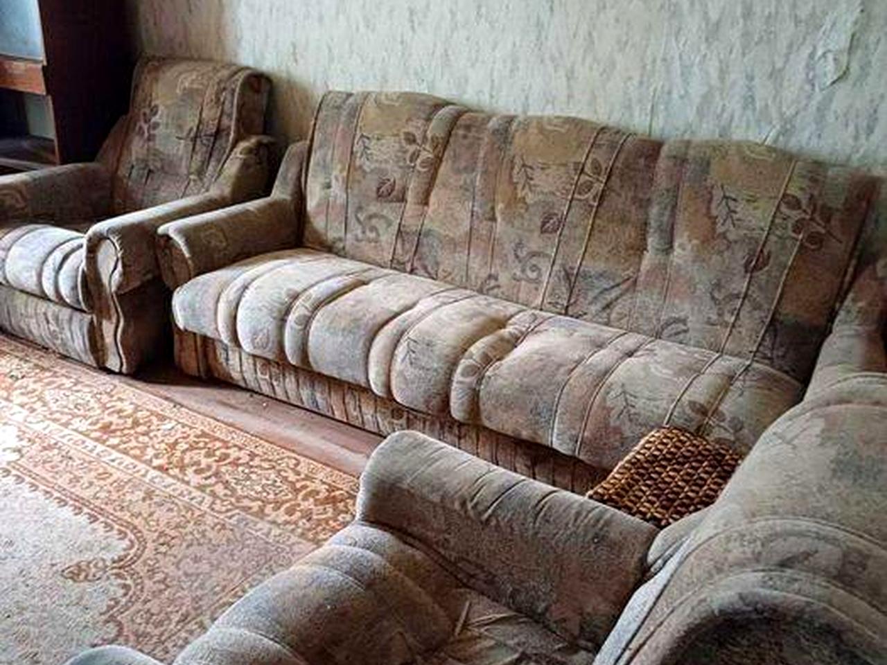 Продам СВОЮ 2 - кімнатну квартиру разом з ділянкою та приміщеннями
