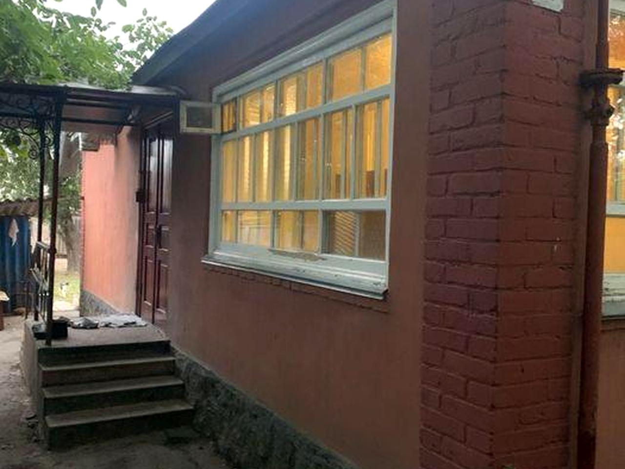 Продам добротний будинок