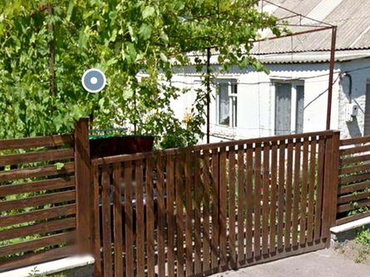 Будинок с.Родниківка з ділянкою 30 соток